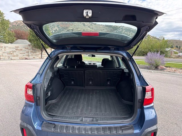 Used 2019 Subaru Outback 2.5i AWD/4WD image 7
