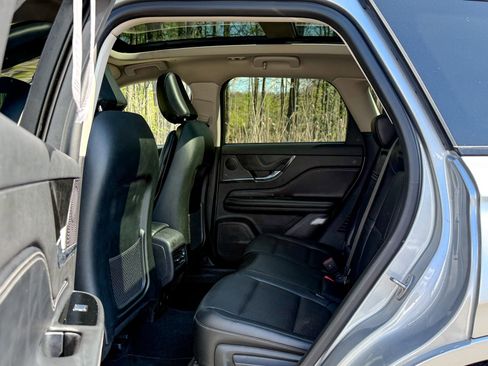 Used 2023 Lincoln Corsair AWD w/ Equipment Group 101A image 19