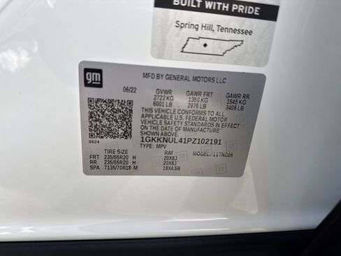 Used 2023 GMC Acadia SLT w/ Elevation Edition image 34