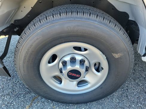 New 2025 GMC Savana 3500 w/ Power Convenience Package image 11