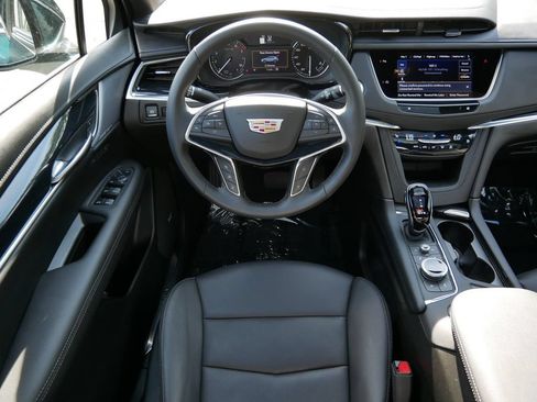 Used 2025 Cadillac XT5 Premium Luxury AWD/4WD image 12