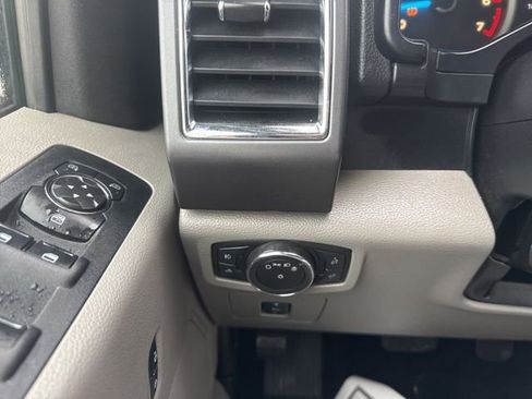 Used 2015 Ford F150 XLT w/ Equipment Group 302A Luxury image 32