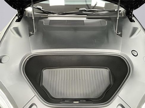Used 2022 Tesla Model S image 19