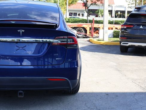 Used 2016 Tesla Model X 90D image 15