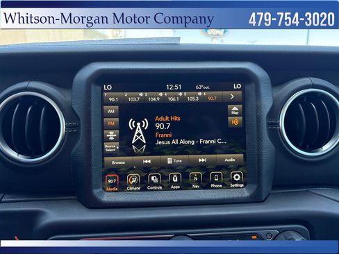 Used 2023 Jeep Wrangler Unlimited Sahara AWD/4WD image 30