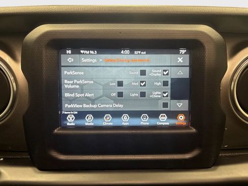 Used 2019 Jeep Wrangler Unlimited Sahara w/ Safety Group image 44