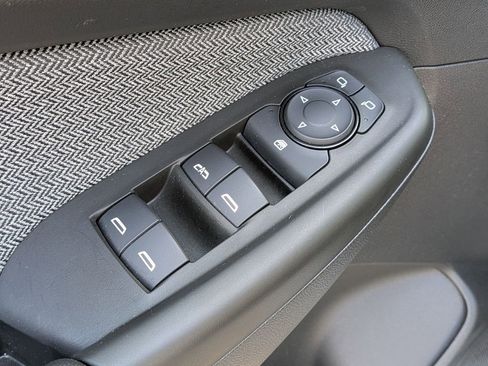 Used 2025 Chevrolet TrailBlazer LT AWD/4WD image 13