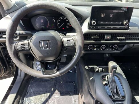 Used 2023 Honda HR-V LX image 8