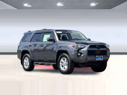 Used 2021 Toyota 4Runner SR5 Premium w/ Moonroof Package AWD/4WD image 7