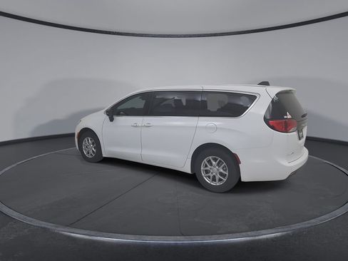 New 2026 Chrysler Voyager LX image 10