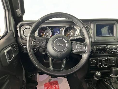Used 2022 Jeep Gladiator Sport AWD/4WD image 17