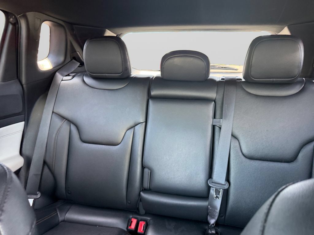 Used 2024 Jeep Compass Limited AWD/4WD image 16