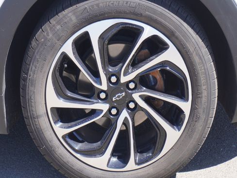 Used 2022 Chevrolet Bolt EUV Premier FWD image 5
