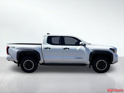 New 2026 Toyota Tacoma TRD Off-Road AWD/4WD image 8