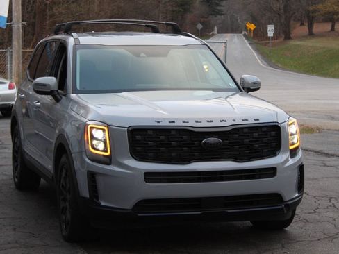 Used 2021 Kia Telluride EX w/ EX Premium Package AWD/4WD image 17