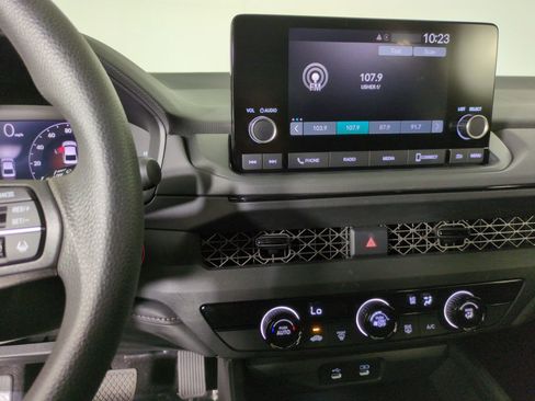 Certified 2024 Honda Accord LX image 21