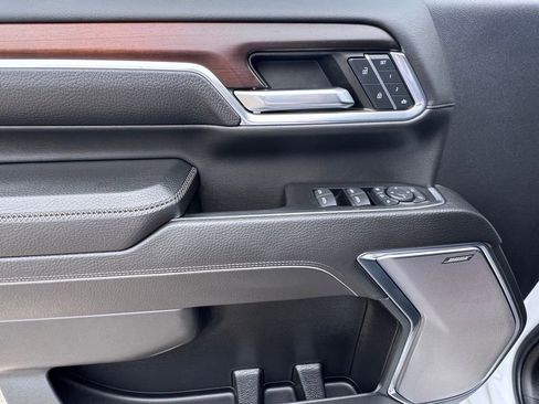 Used 2024 GMC Sierra 2500 Denali w/ Denali Reserve Package image 15