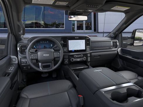New 2026 Ford F250 Platinum w/ FX4 Off-Road Package AWD/4WD image 9