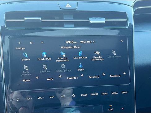 Used 2023 Hyundai Santa Cruz SEL Premium image 13