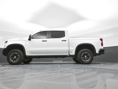 Used 2024 Chevrolet Silverado 1500 ZR2 image 43
