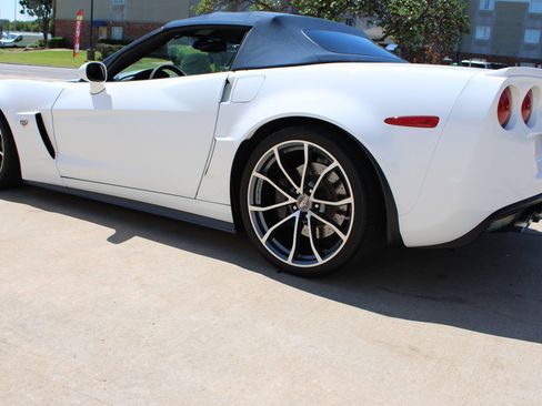 Used 2013 Chevrolet Corvette 427 w/ 1SC Preferred Equipment Group RWD image 38