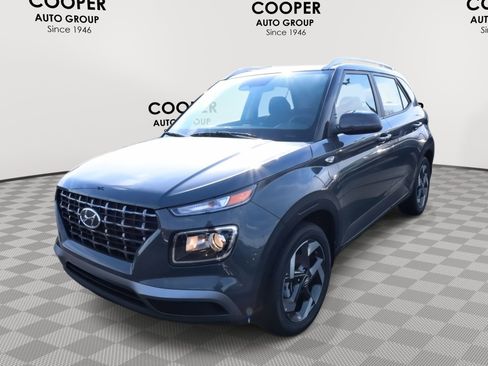 New 2026 Hyundai Venue SEL FWD image 3
