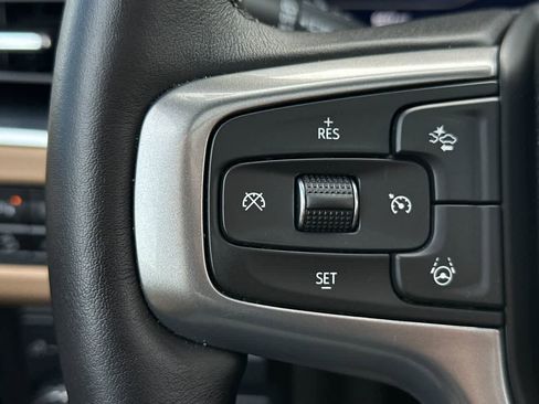 Used 2024 Chevrolet Tahoe Premier w/ Advanced Technology Package image 38