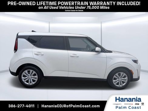 Used 2023 Kia Soul LX FWD image 2