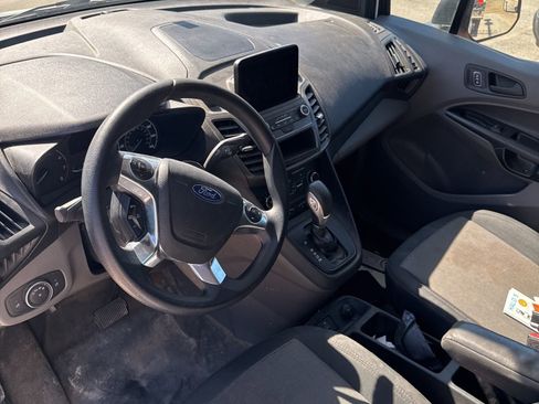 Used 2022 Ford Transit Connect XL image 5