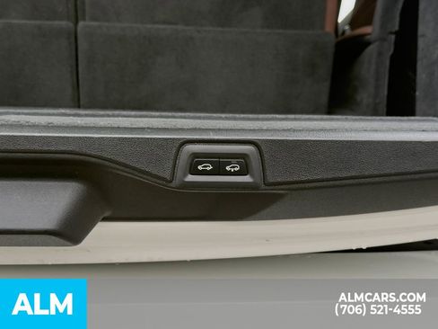 Used 2025 BMW X7 xDrive40i image 24