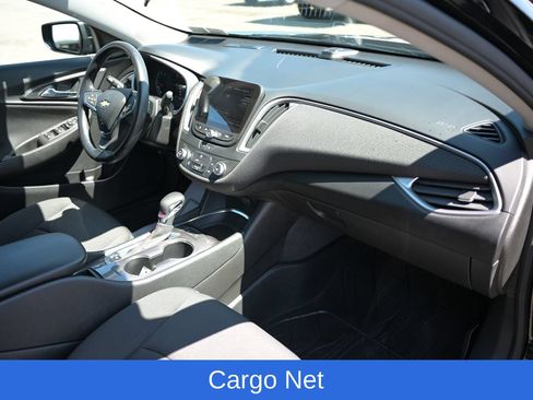 Used 2022 Chevrolet Malibu RS FWD image 41