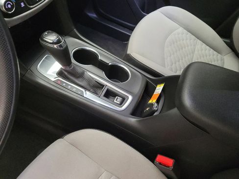 Used 2021 Chevrolet Equinox LT FWD image 26