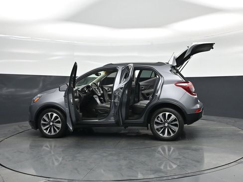 Used 2019 Buick Encore Essence FWD image 37