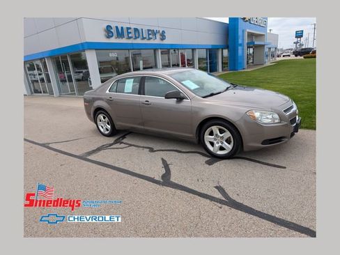 Used 2011 Chevrolet Malibu LS FWD image 1