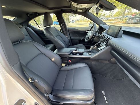 Used 2025 Lexus IS 350 F Sport RWD image 16