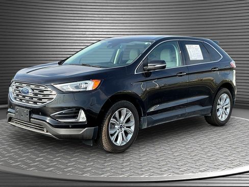 Used 2022 Ford Edge Titanium AWD/4WD image 3