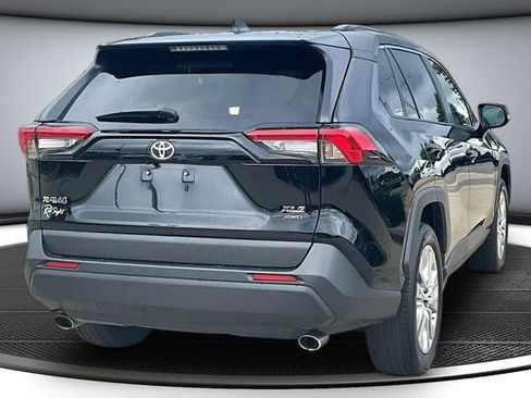 Used 2025 Toyota RAV4 XLE Premium w/ Weather Package AWD/4WD image 6