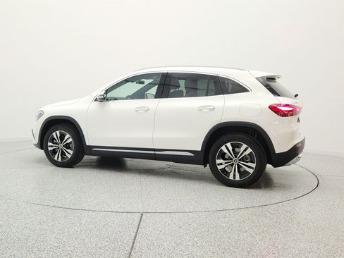 Certified 2026 Mercedes-Benz GLA 250 image 8
