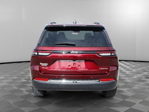 Used 2025 Jeep Grand Cherokee Limited w/ Trailer Tow Package AWD/4WD image 6