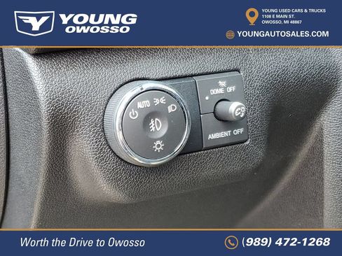 Used 2017 Chevrolet Traverse LT w/ Style and Technology Package AWD/4WD image 11