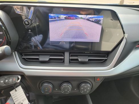 New 2026 Chevrolet Trax RS w/ Sunroof Package FWD image 15