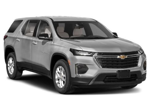 Used 2023 Chevrolet Traverse Premier w/ LPO, Floor Liner Package AWD/4WD image 6