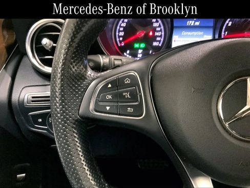 Certified 2018 Mercedes-Benz GLC 300 4MATIC image 24