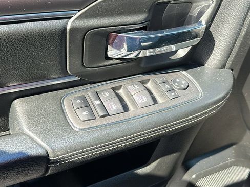 Used 2023 RAM 1500 Classic Warlock AWD/4WD image 7