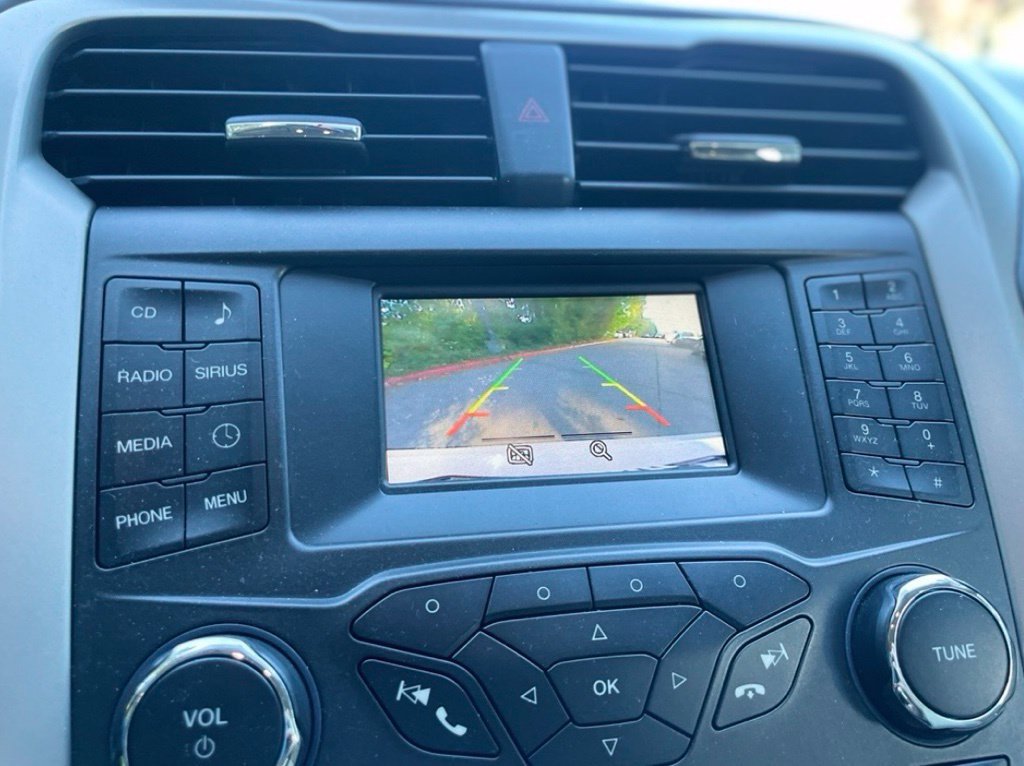 Used 2016 Ford Fusion SE FWD image 16