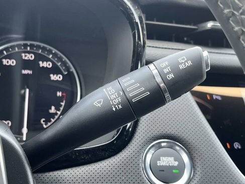 New 2026 Cadillac XT5 Luxury image 32