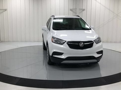 Used 2020 Buick Encore Preferred FWD image 3