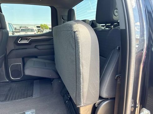 Used 2023 Chevrolet Silverado 1500 LT AWD/4WD image 37