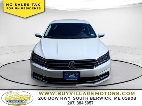 Used 2016 Volkswagen Passat 1.8T S FWD image 2