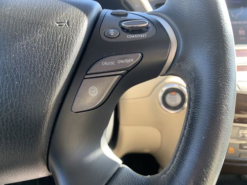 Used 2017 INFINITI QX60 Luxe w/ Deluxe Technology Package image 20